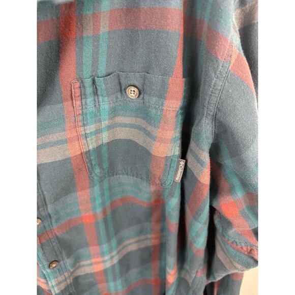 Men’s Columbia Flannel Size XXL - Picture 2 of 4